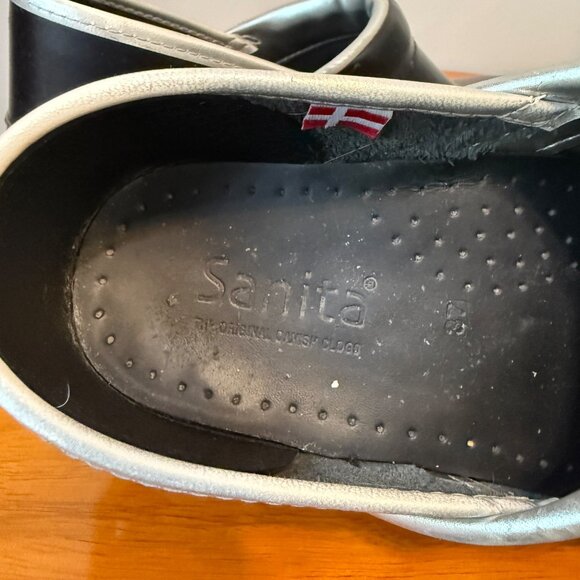 Sanita womens Size 37 Black Leather Clogs With Studded Trim - Picture 5 of 9